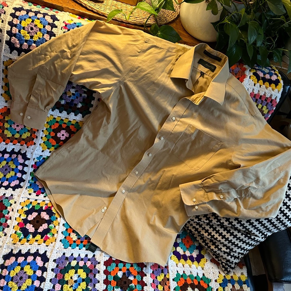 Marshall Field’s 100% Cotton Button Down